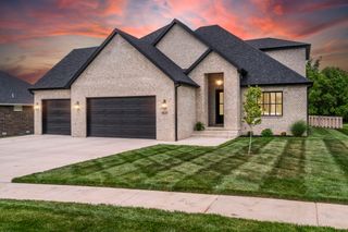4531 East Hidden Oak Street, Springfield, MO 65802