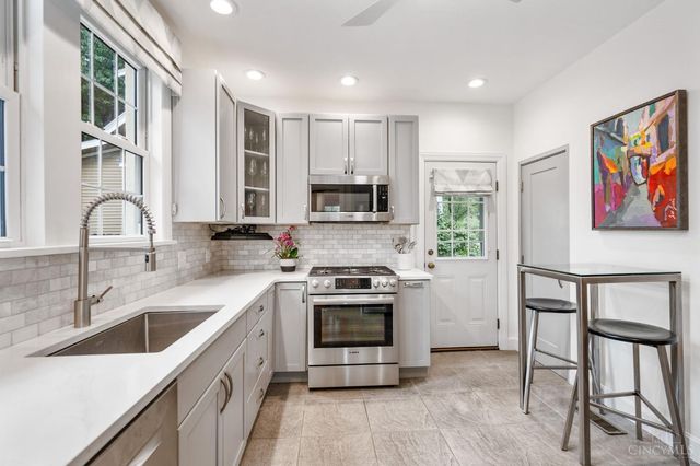 3246 Observatory Avenue, Cincinnati, OH 45208