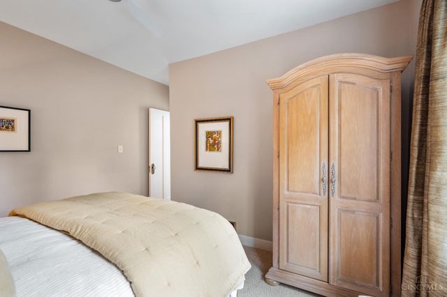 3246 Observatory Avenue, Cincinnati, OH 45208