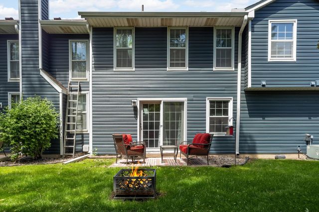 2307 Grange Avenue N, Oakdale, MN 55128