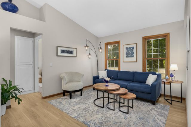 2307 Grange Avenue N, Oakdale, MN 55128