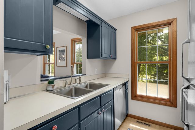 2307 Grange Avenue N, Oakdale, MN 55128
