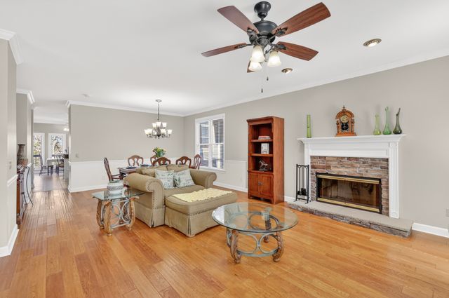 2082 Canoe Branch Rd, Lebanon, TN 37087