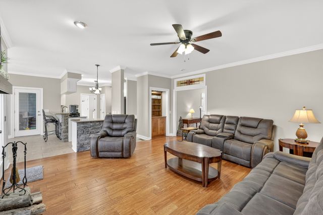 2082 Canoe Branch Rd, Lebanon, TN 37087