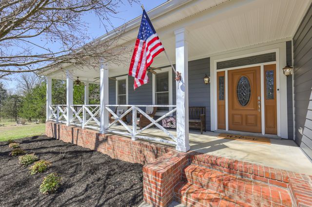 2082 Canoe Branch Rd, Lebanon, TN 37087