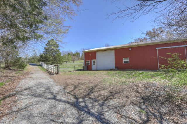 2082 Canoe Branch Rd, Lebanon, TN 37087