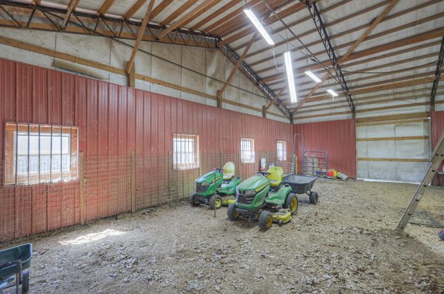 2082 Canoe Branch Rd, Lebanon, TN 37087