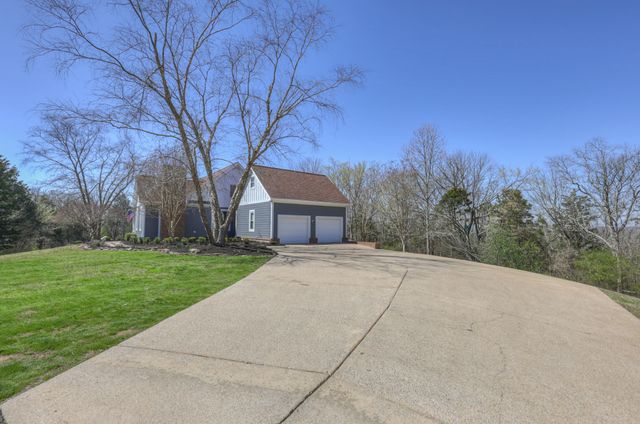 2082 Canoe Branch Rd, Lebanon, TN 37087