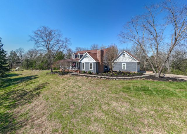 2082 Canoe Branch Rd, Lebanon, TN 37087