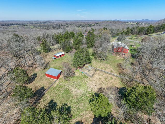 2082 Canoe Branch Rd, Lebanon, TN 37087