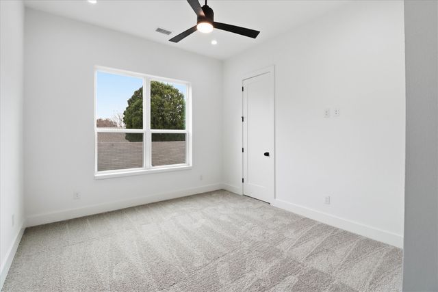 628 Wayne Street, Dallas, TX 75223