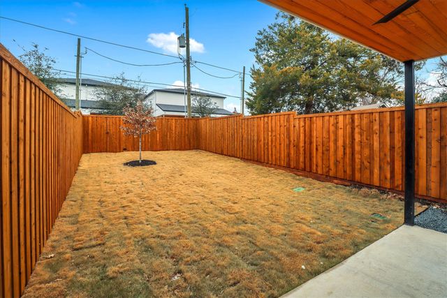 628 Wayne Street, Dallas, TX 75223