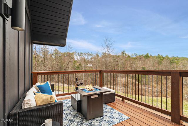 928 Ditney Way, Sevierville, TN 37876