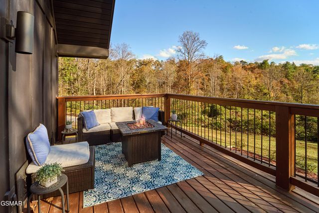 928 Ditney Way, Sevierville, TN 37876