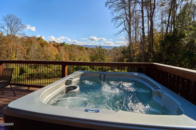 928 Ditney Way, Sevierville, TN 37876