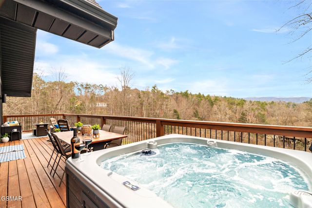 928 Ditney Way, Sevierville, TN 37876