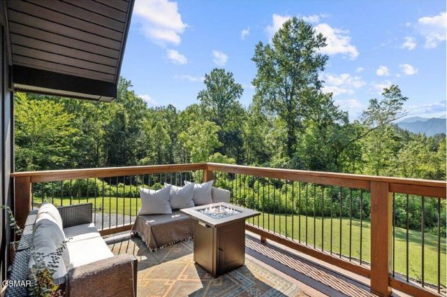 928 Ditney Way, Sevierville, TN 37876