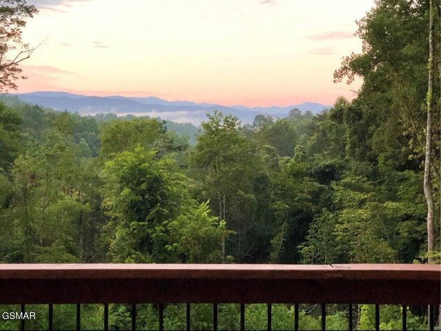 928 Ditney Way, Sevierville, TN 37876