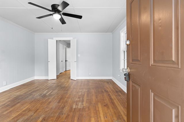 814 Gracey Ave, Clarksville, TN 37040