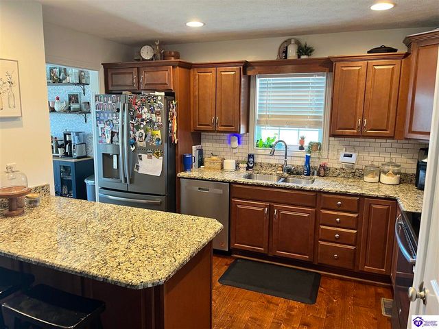 204 Emerson Drive, Elizabethtown, KY 42701