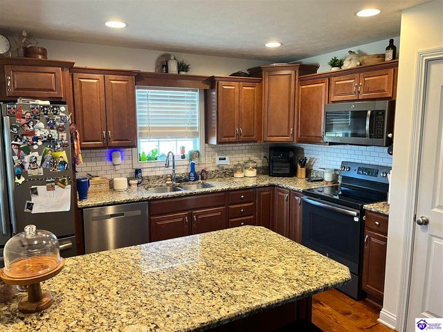 204 Emerson Drive, Elizabethtown, KY 42701