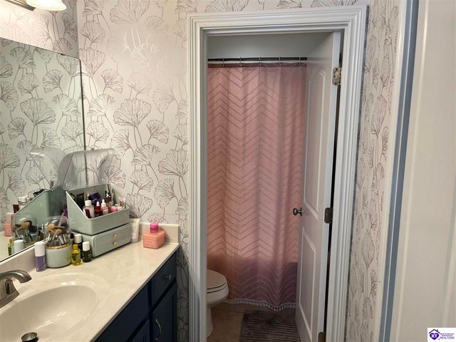 204 Emerson Drive, Elizabethtown, KY 42701