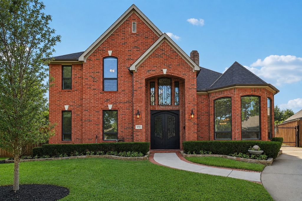 3720 Cripple Creek Court, Bedford, TX 76021 — exterior