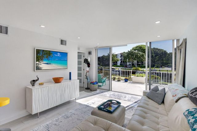 769 Jeffery Street 2-104, Boca Raton, FL 33487