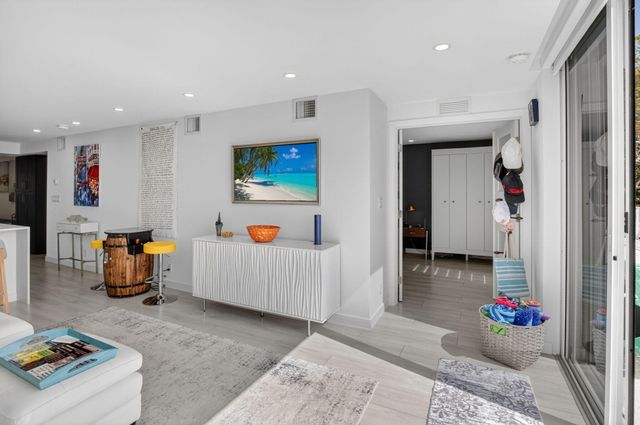 769 Jeffery Street 2-104, Boca Raton, FL 33487