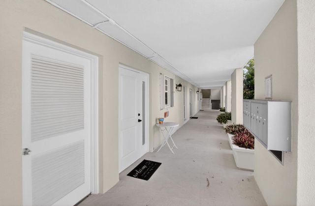 769 Jeffery Street 2-104, Boca Raton, FL 33487