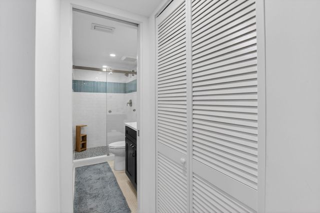 769 Jeffery Street 2-104, Boca Raton, FL 33487