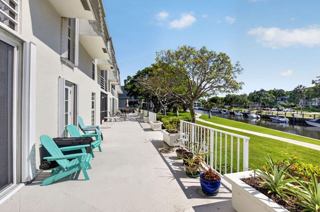 769 Jeffery Street 2-104, Boca Raton, FL 33487