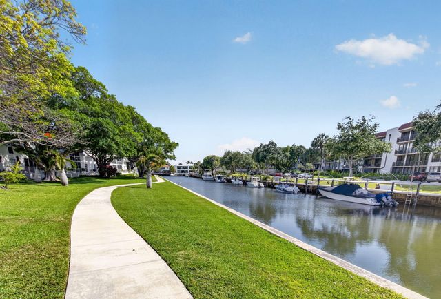 769 Jeffery Street 2-104, Boca Raton, FL 33487