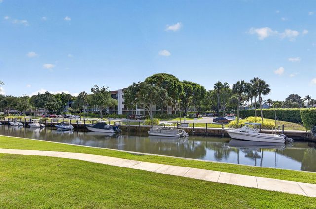 769 Jeffery Street 2-104, Boca Raton, FL 33487