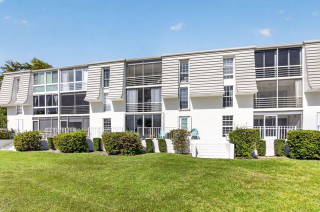 769 Jeffery Street 2-104, Boca Raton, FL 33487