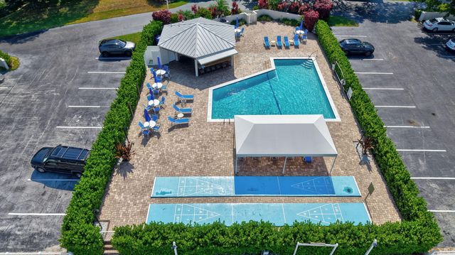 769 Jeffery Street 2-104, Boca Raton, FL 33487