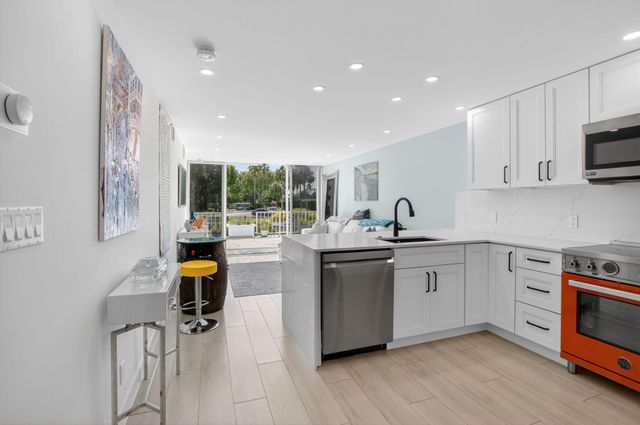 769 Jeffery Street 2-104, Boca Raton, FL 33487