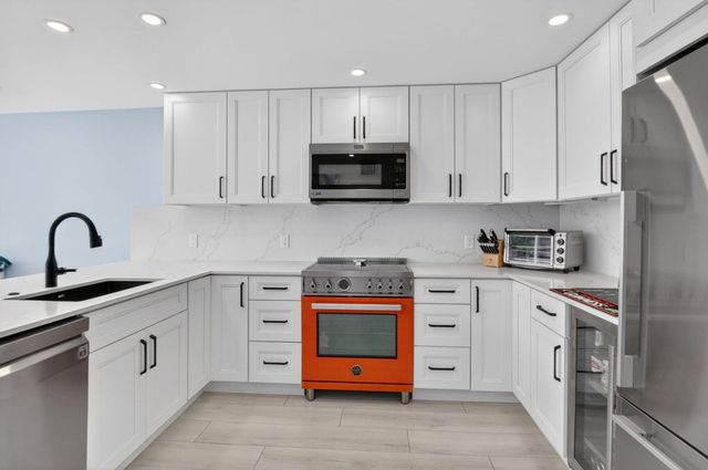 769 Jeffery Street 2-104, Boca Raton, FL 33487