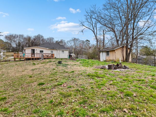 430 W Circle Drive, Rossville, GA 30741