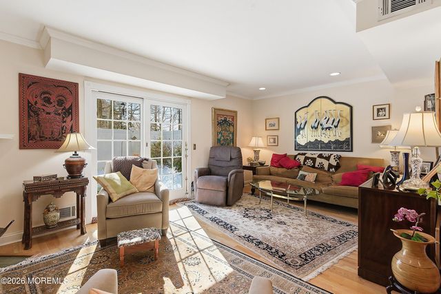 29 Rambling Meadow Court, Tinton Falls, NJ 07724