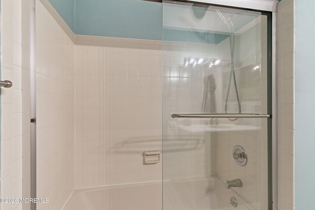 29 Rambling Meadow Court, Tinton Falls, NJ 07724