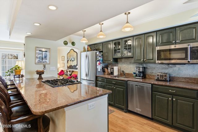 29 Rambling Meadow Court, Tinton Falls, NJ 07724