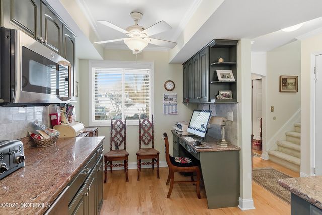 29 Rambling Meadow Court, Tinton Falls, NJ 07724