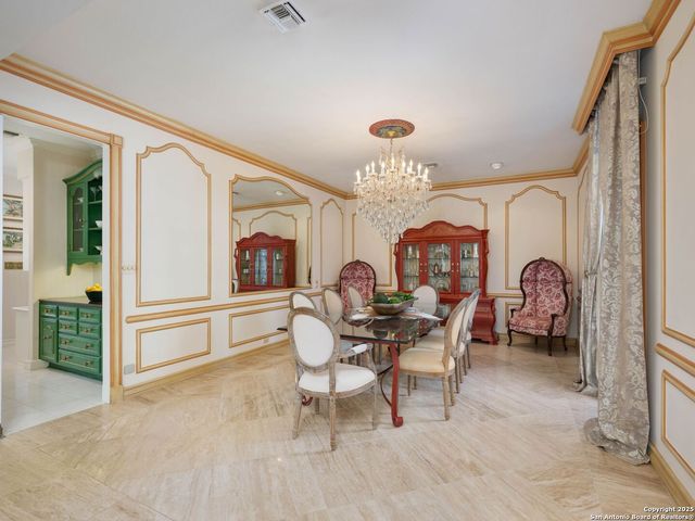 7 Lazy Hollow, San Antonio, TX 78230