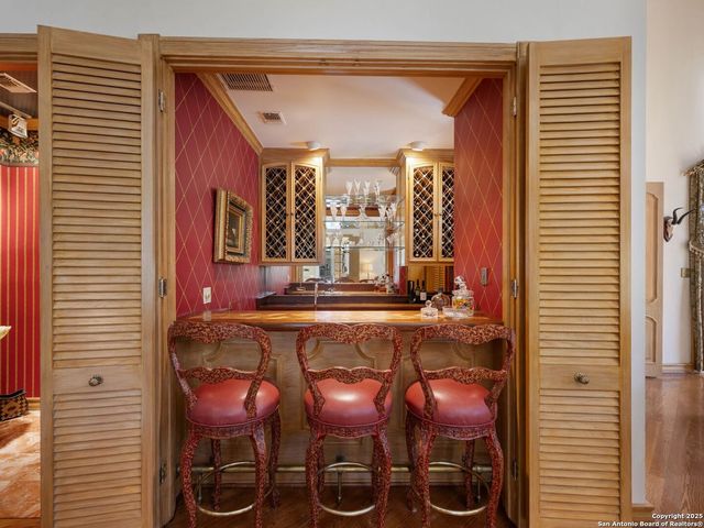 7 Lazy Hollow, San Antonio, TX 78230