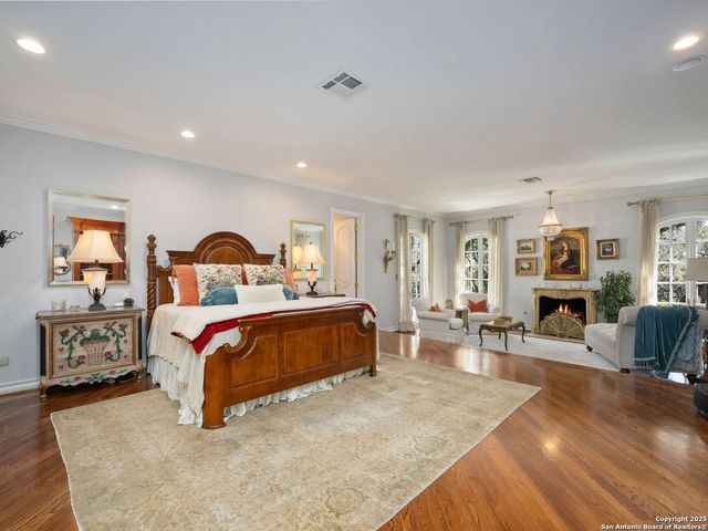 7 Lazy Hollow, San Antonio, TX 78230