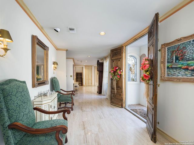 7 Lazy Hollow, San Antonio, TX 78230