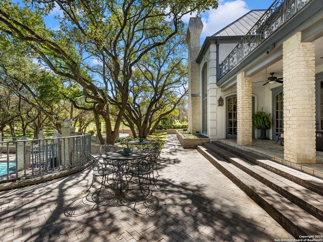 7 Lazy Hollow, San Antonio, TX 78230