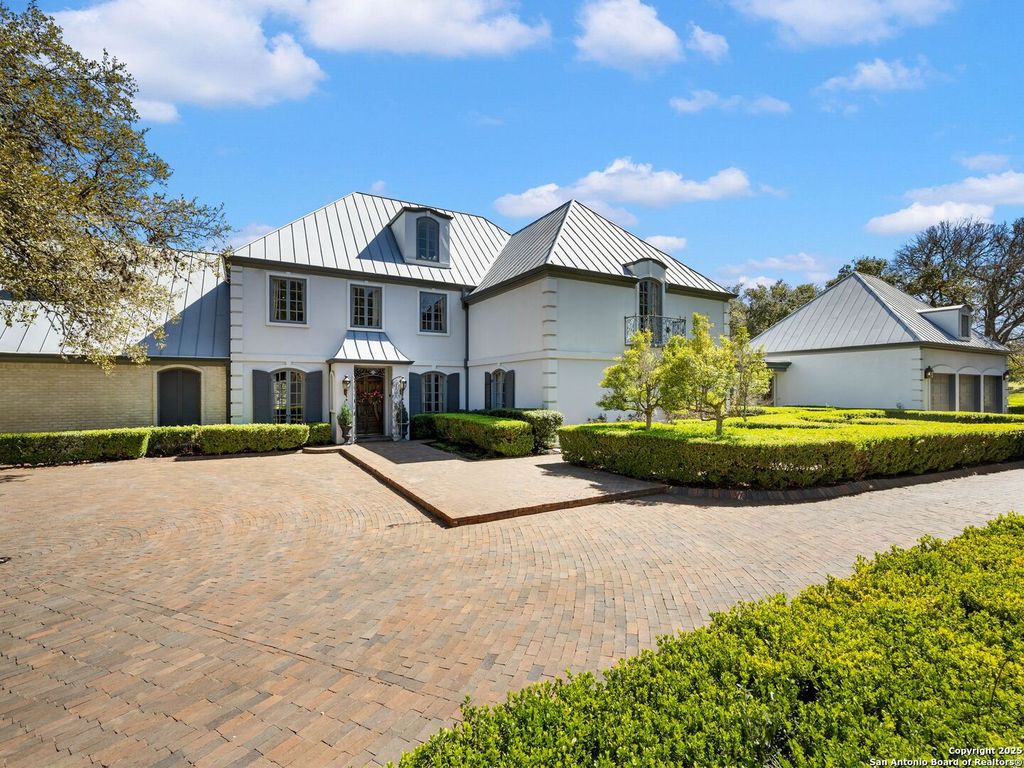 7 Lazy Hollow, San Antonio, TX 78230