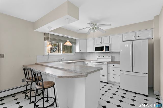 200 Woodmont Avenue 130, Bridgeport, CT 06606